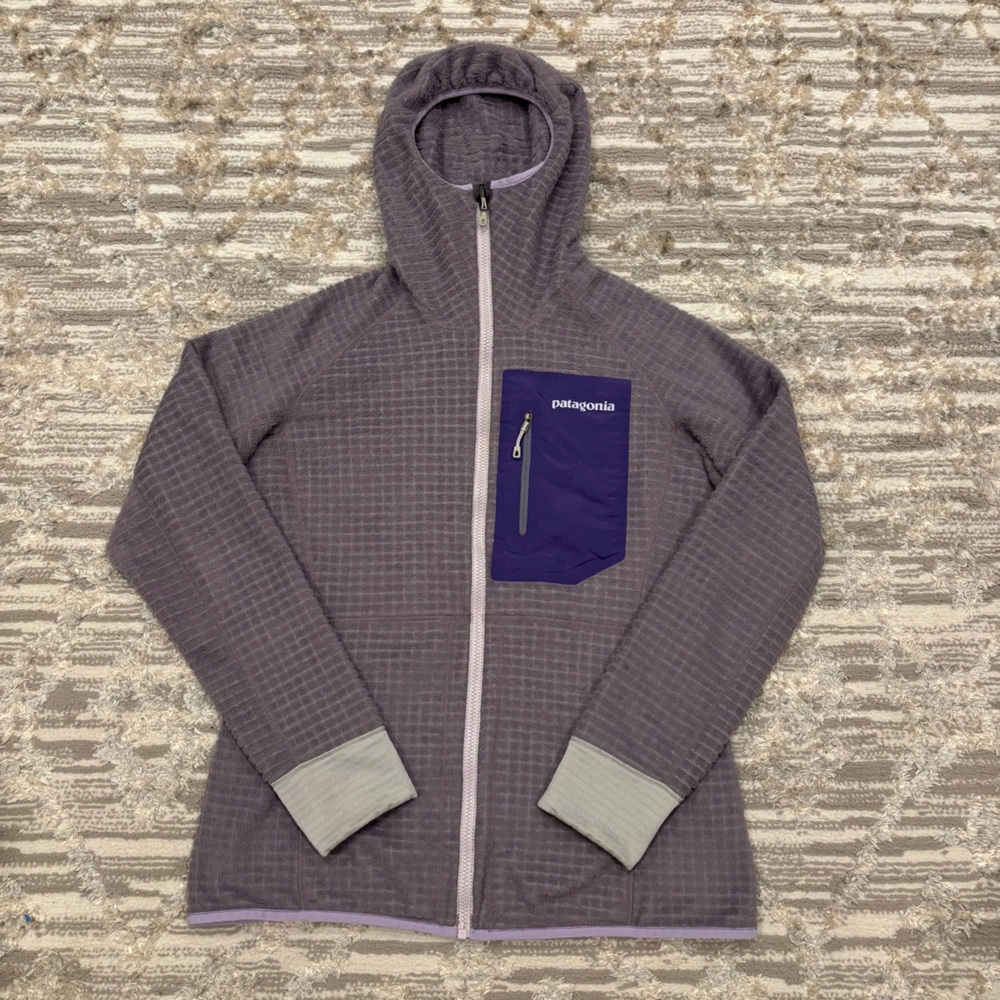 Patagonia Women's Purple and Gray Ski Jacket